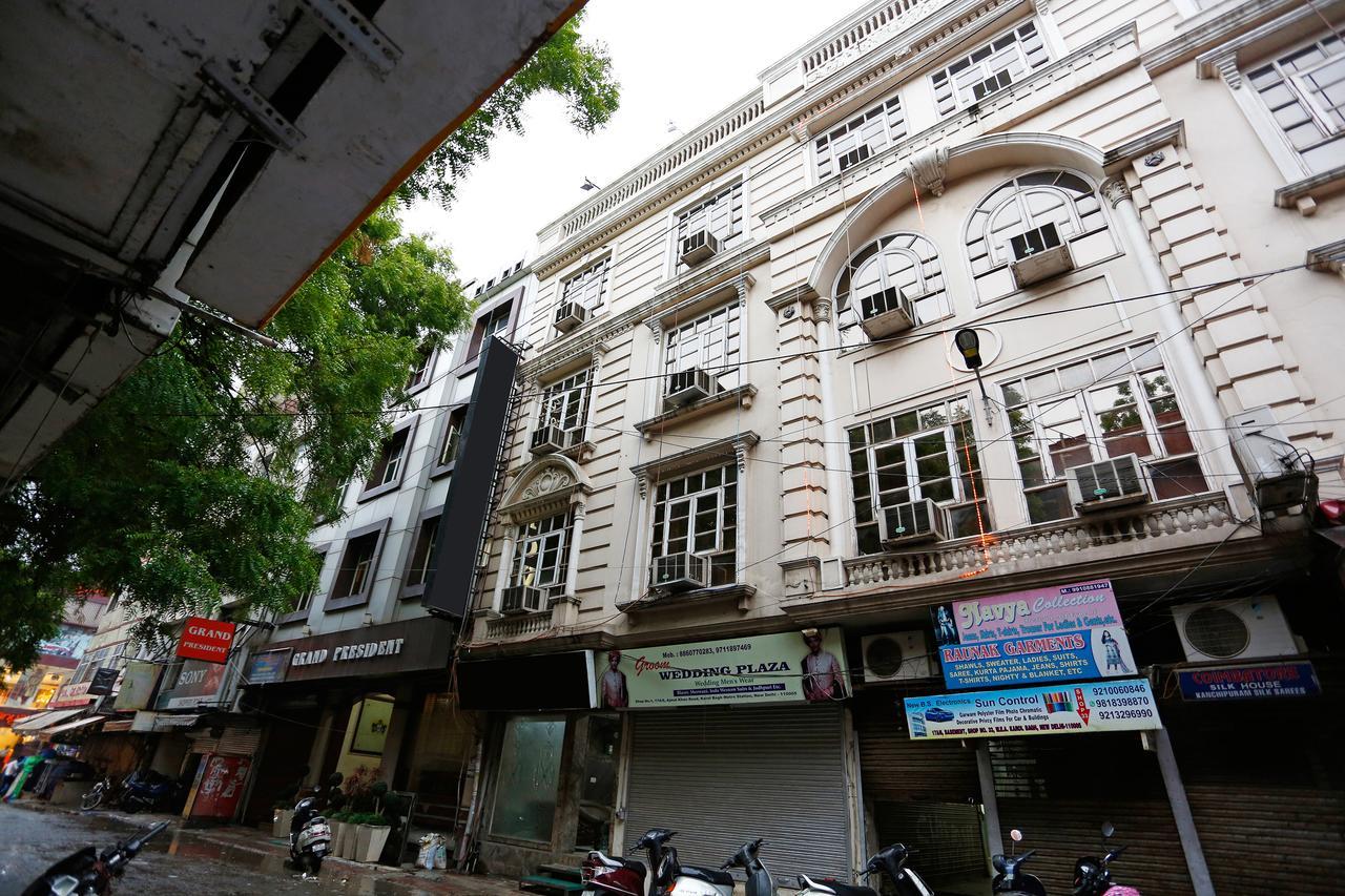 Oyo 5401 Hotel Mid Town New Delhi Exteriör bild