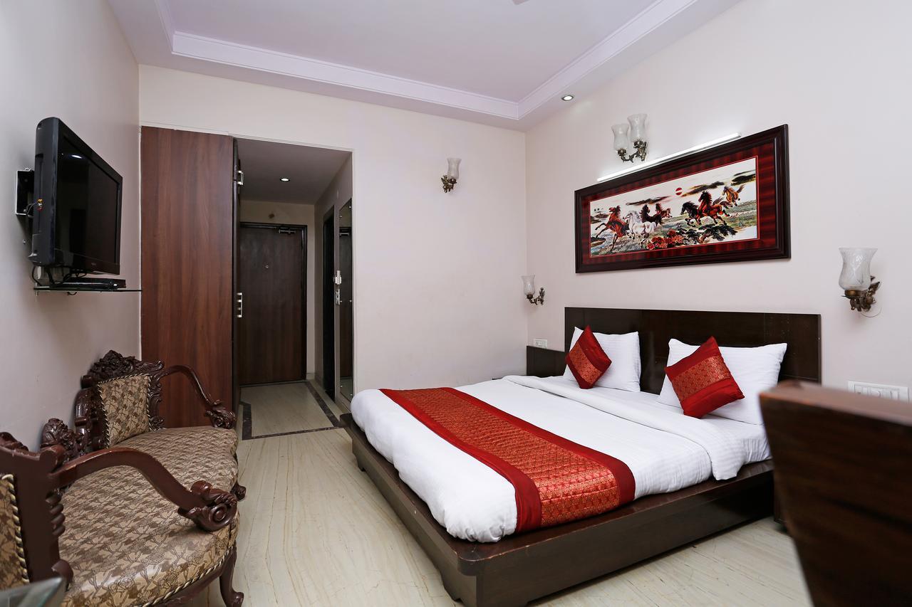 Oyo 5401 Hotel Mid Town New Delhi Exteriör bild
